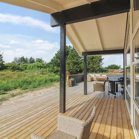 Heriest - 1-2km From The Sea By Interhome