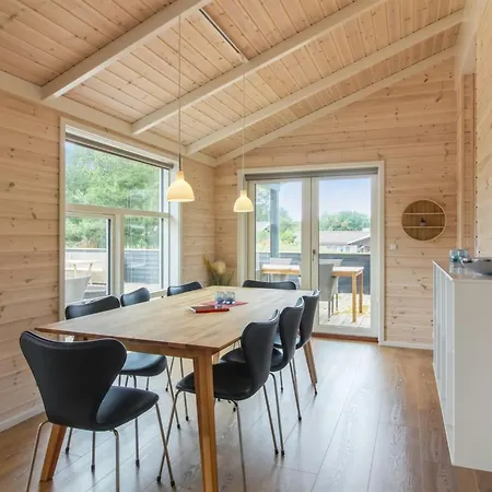 Heriest - 1-2km From The Sea By Interhome *