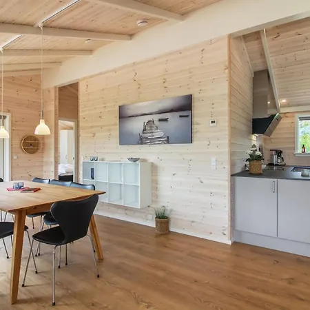 Heriest - 1-2km From The Sea By Interhome *