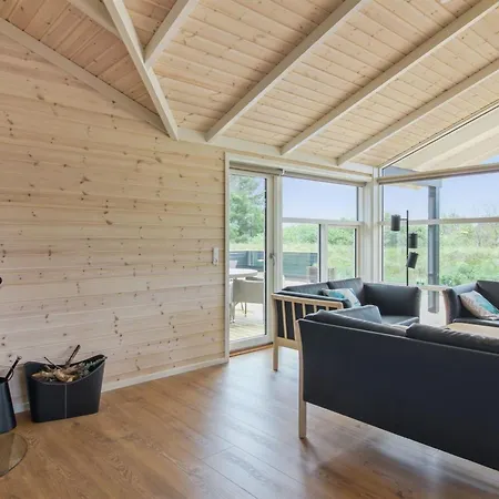 Heriest - 1-2km From The Sea By Interhome *